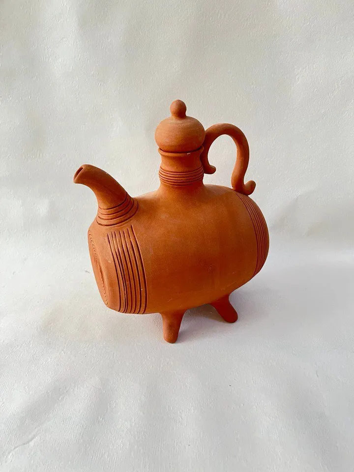 Квасник из красной глины